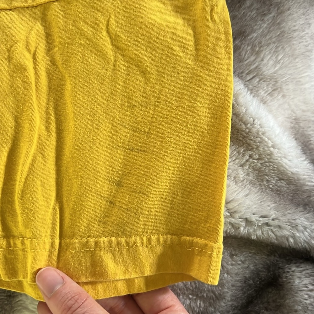 Madrid España Yellow Graphic T-Shirt Size: Small (Unisex) - Picture 13 of 14